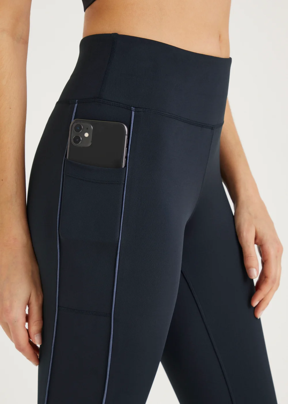 Souluxe Navy Capri Sports Leggings - 8 Image 5