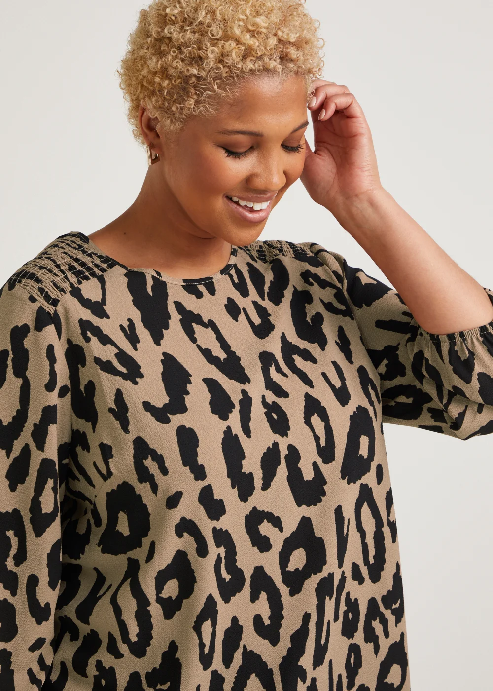 Papaya Curve Brown Animal Print Box Top - Size 18 Image 3