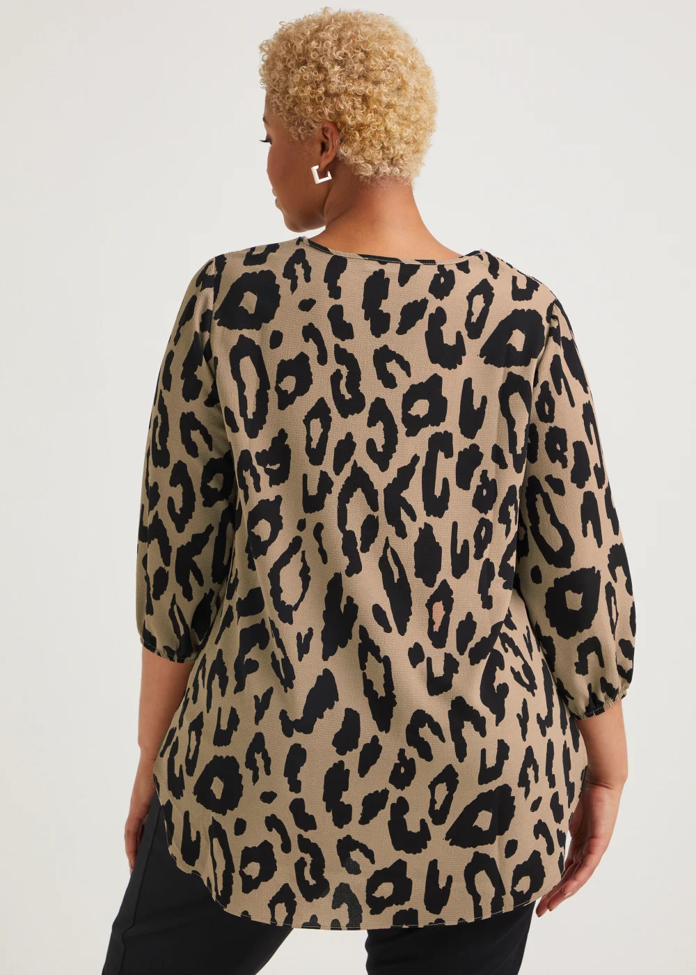Papaya Curve Brown Animal Print Box Top - Size 18 Image 5