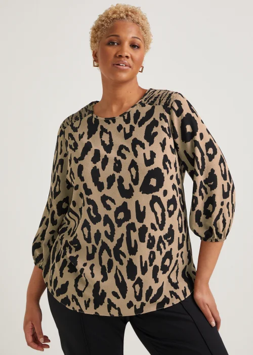 Papaya Curve Brown Animal Print Box Top - Size 18 Image 1