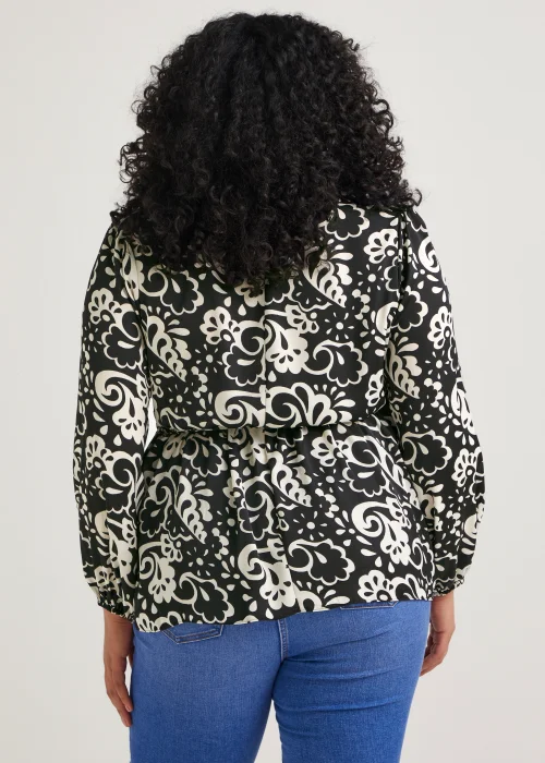 Papaya Curve Black & White Print Wrap Satin Blouse - 18 Image 5