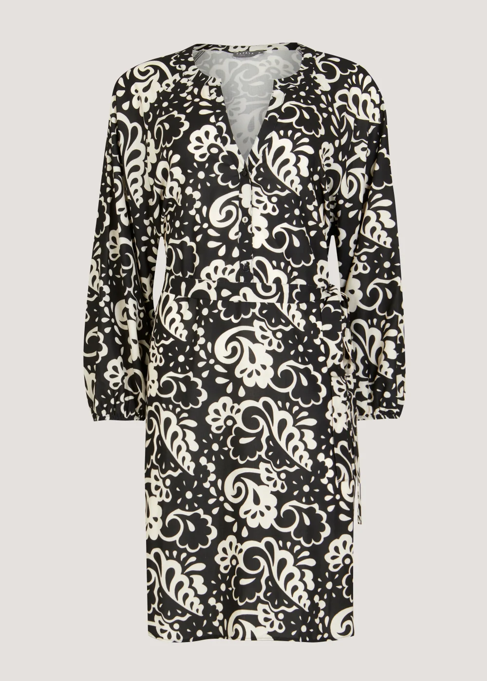 Papaya Curve Black & White Print Belted Shirt Dress - 18 Image 2