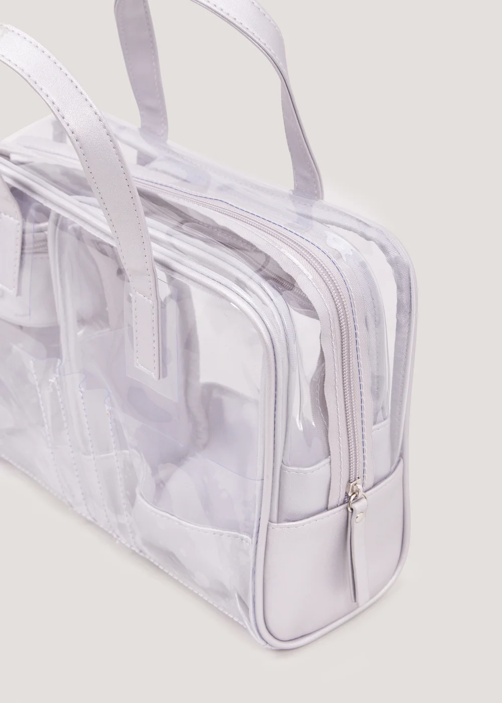 Silver Travel Bags Image 2