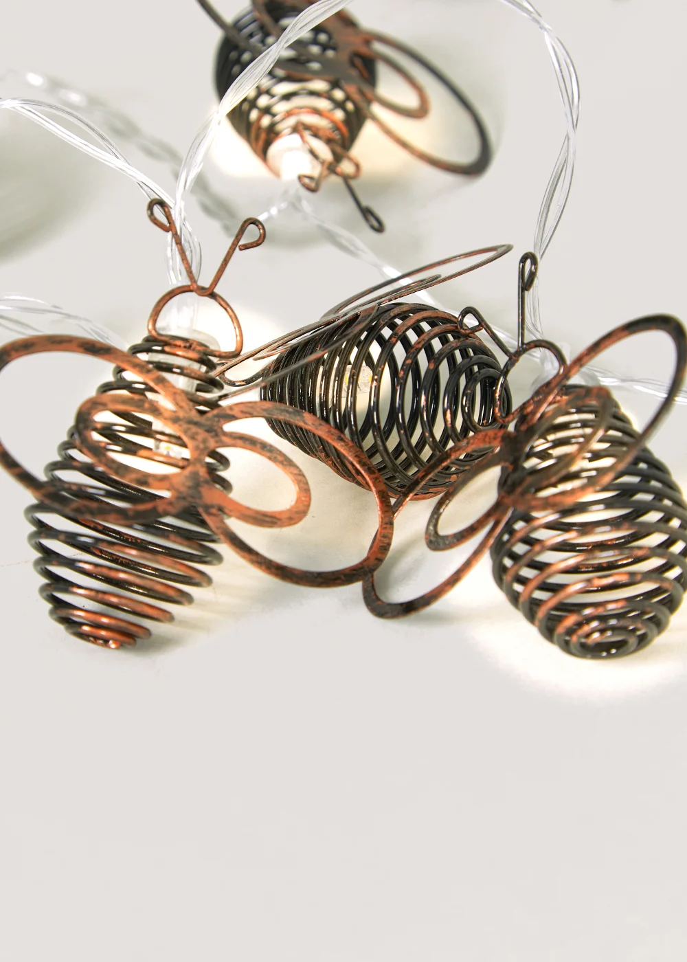 10 Bee Solar String Lights (135cm) Image 2