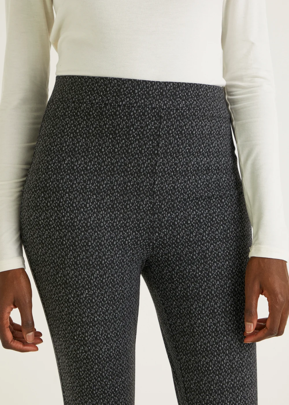 Grey Check Textured Leggings - 8 Image 4