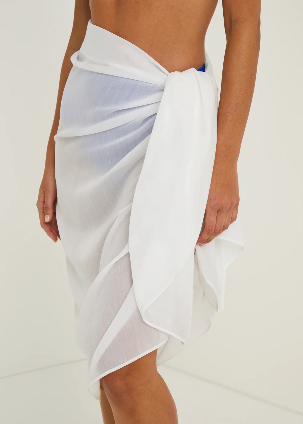 White Sarong - One Size Image 3
