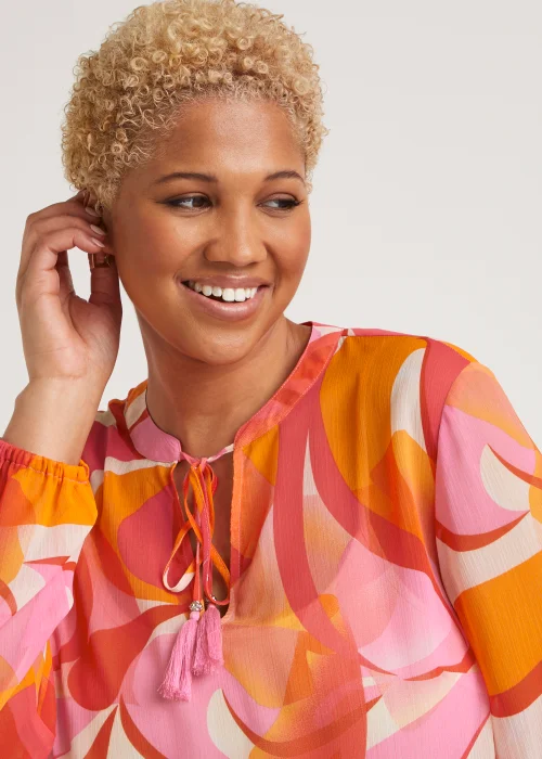 Papaya Curve Red Chiffon Blouse - Size 18 Image 3