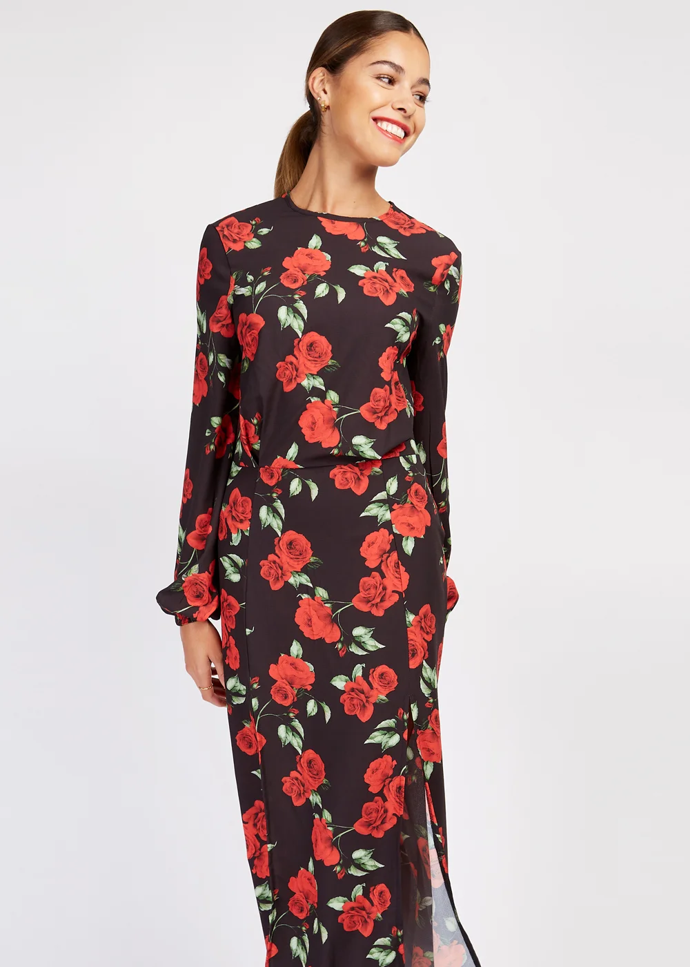 Girls on Film by Dani Dyer Black Floral Crepe Maxi Dress - 6 Image 4