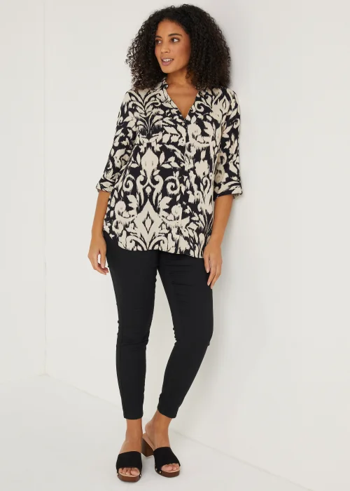 Monochrome Abstract Print Shirt - Size 8 Image 4