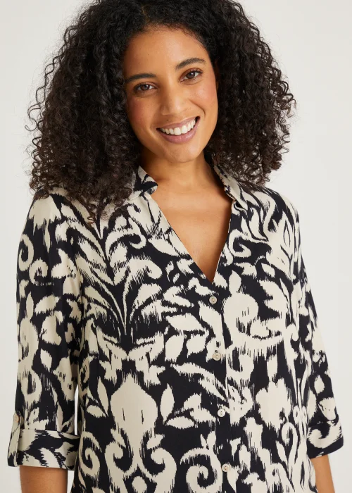 Monochrome Abstract Print Shirt - Size 8 Image 3