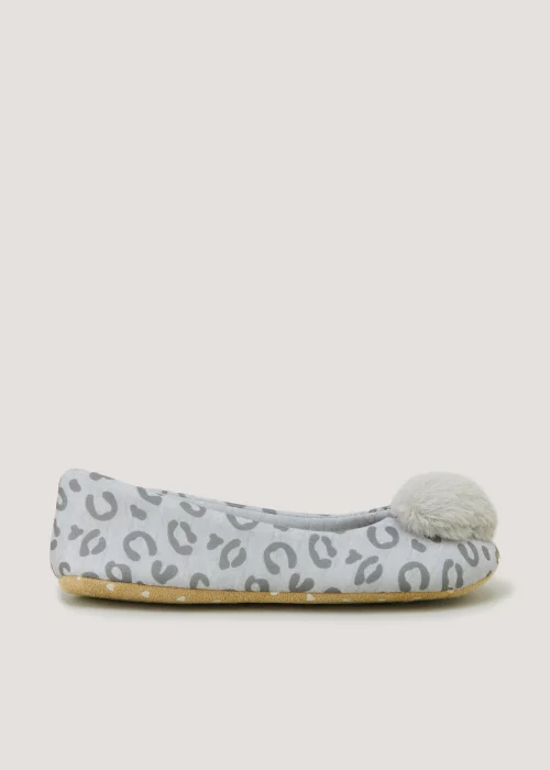 Grey Leopard Print Ballet Slippers - Size 3 Image 1
