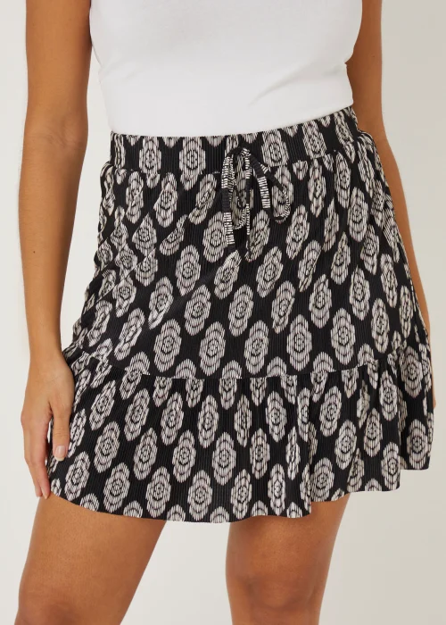 Black Plisse Mini Skirt - 8 Image 2
