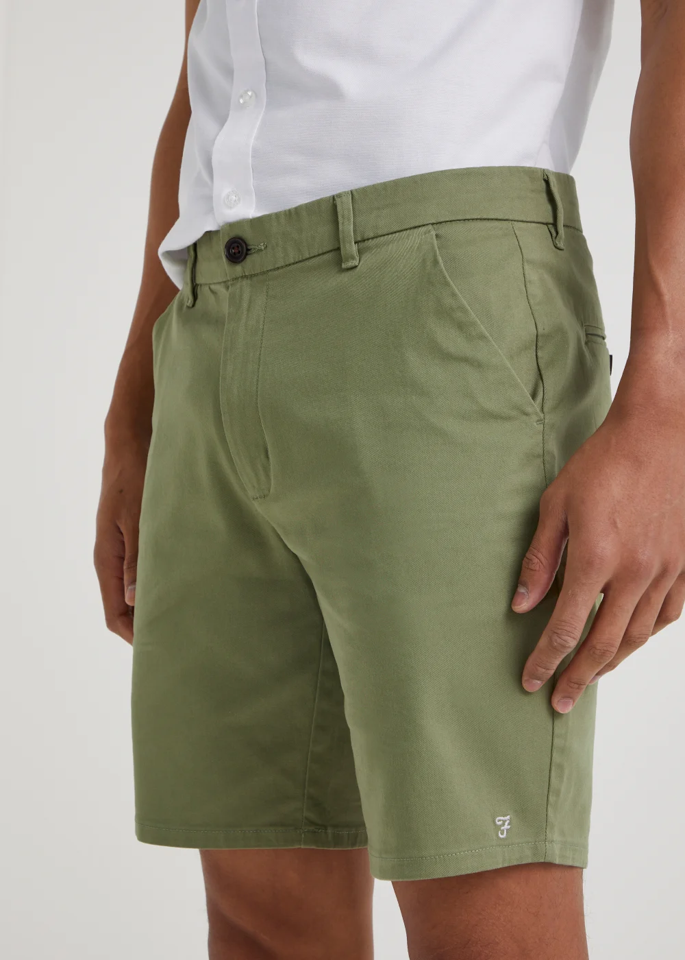 Farah Bassett Green Shorts - 30 Image 4