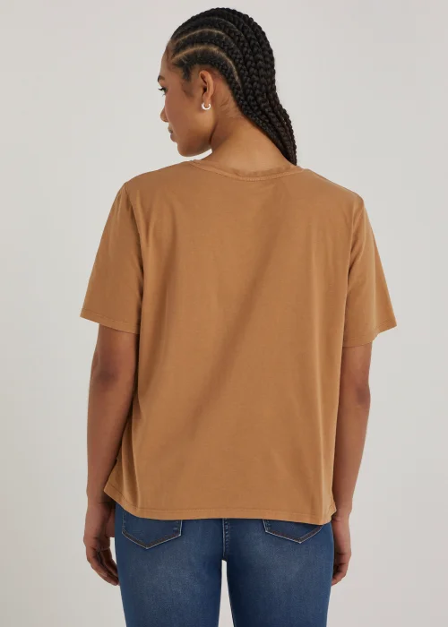 JDY Farock Camel Graphic T-Shirt - 8 Image 4