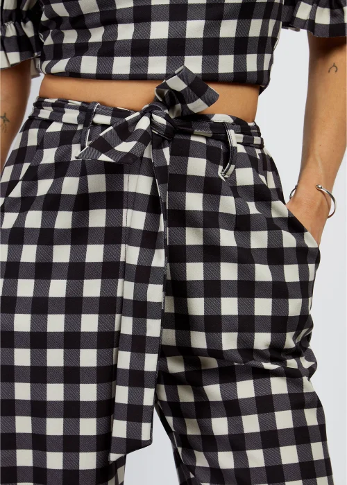 Girls on Film by Dani Dyer Black Gingham Co-Ord Trousers - 14 Image 3