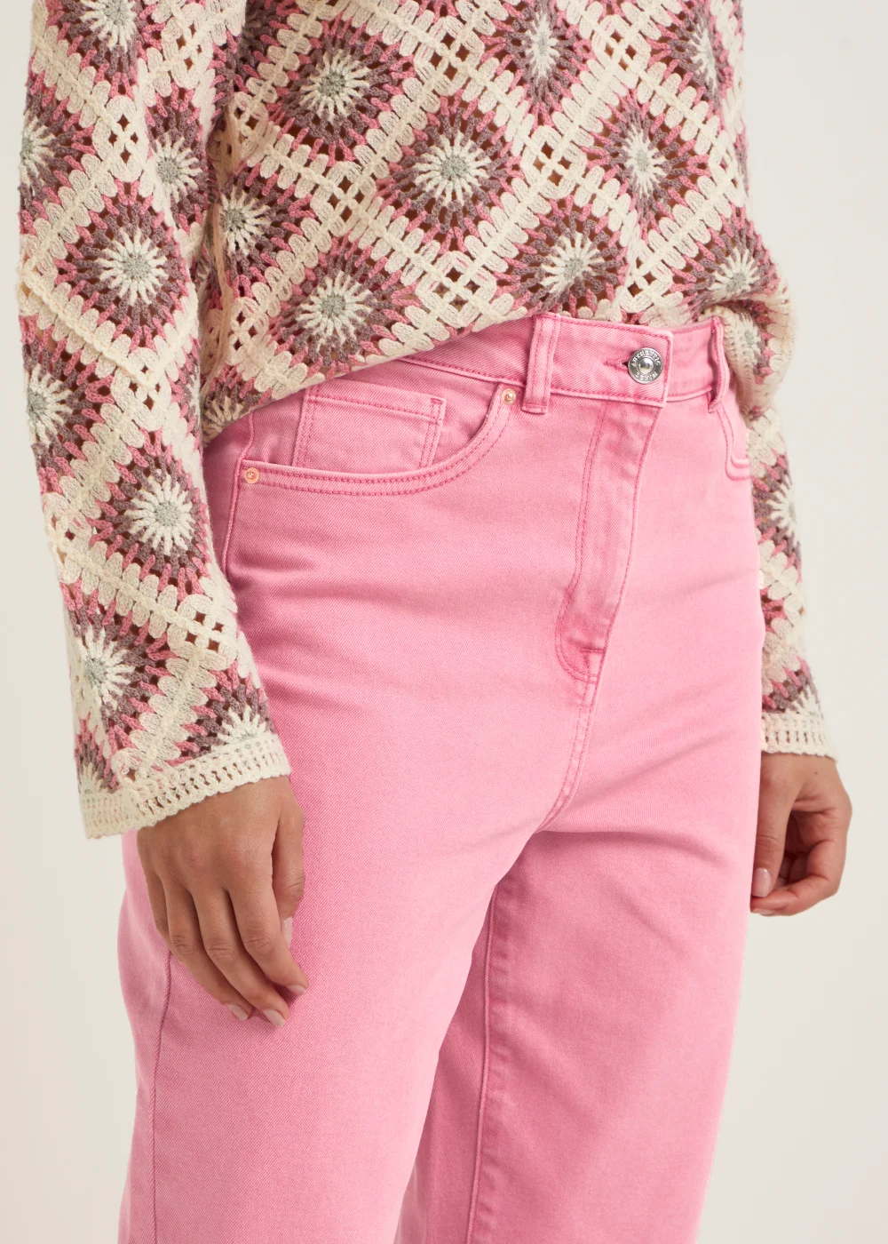 Ava Pink Mom Jeans - 8/L31 Image 3