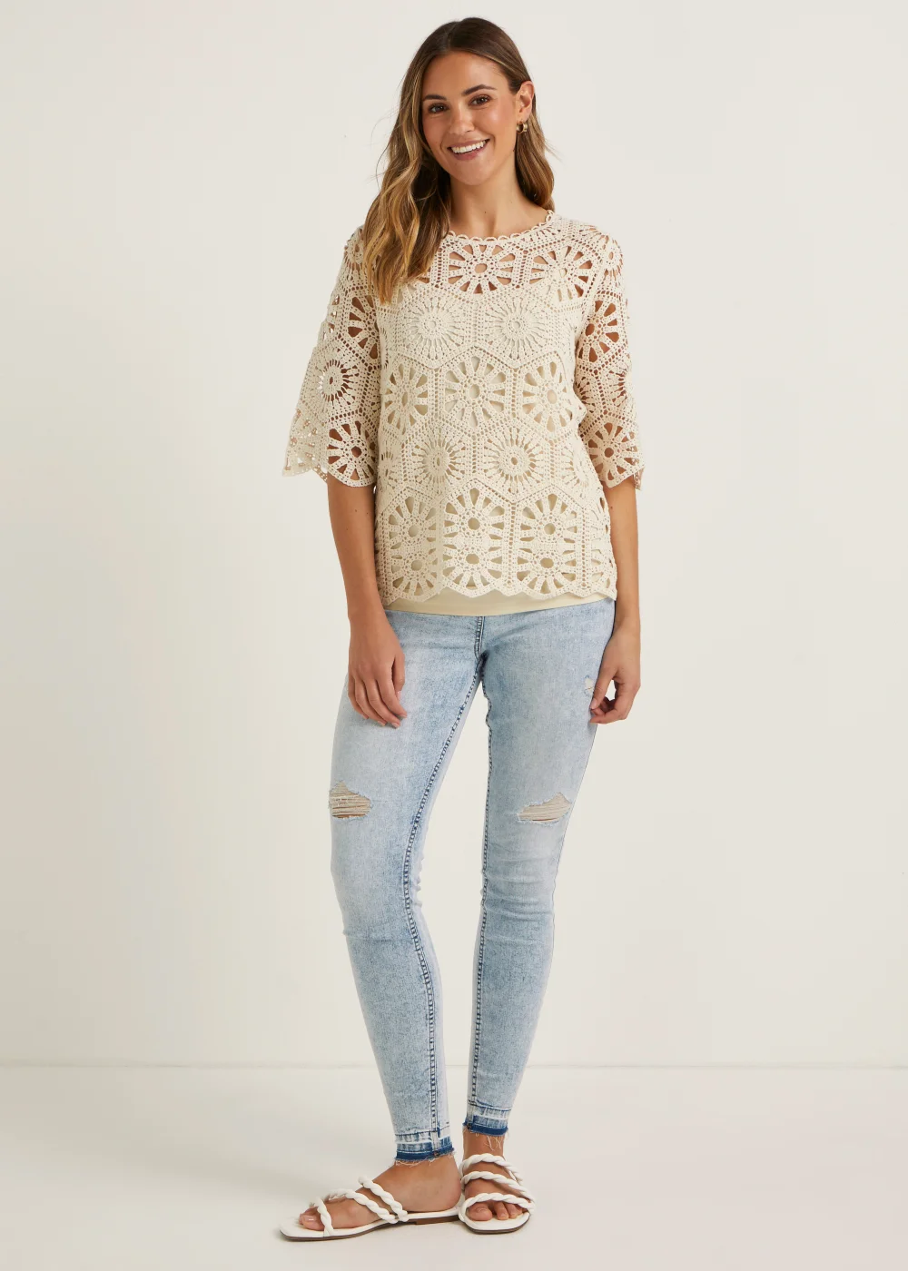 April Vintage Wash Ripped Jeans - Size 08 29 leg Image 1