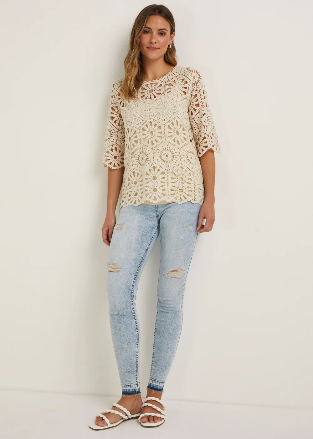 April Vintage Wash Ripped Jeans - Size 08 29 leg Image 4