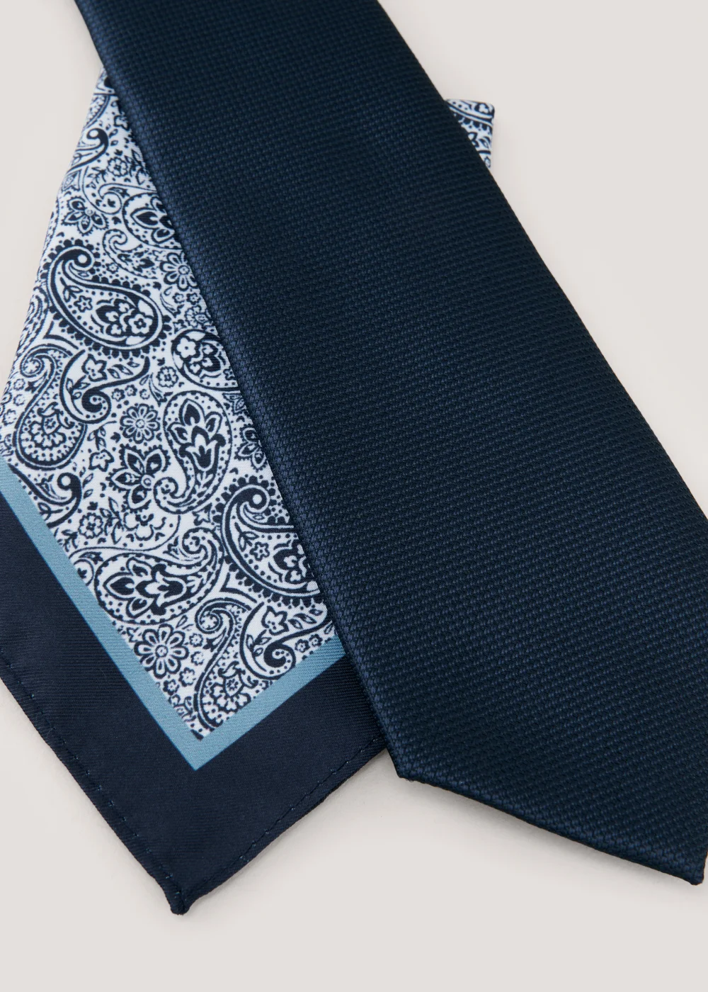 Taylor & Wright Navy Paisley Tie & Pocket Square Set - One Size Image 2
