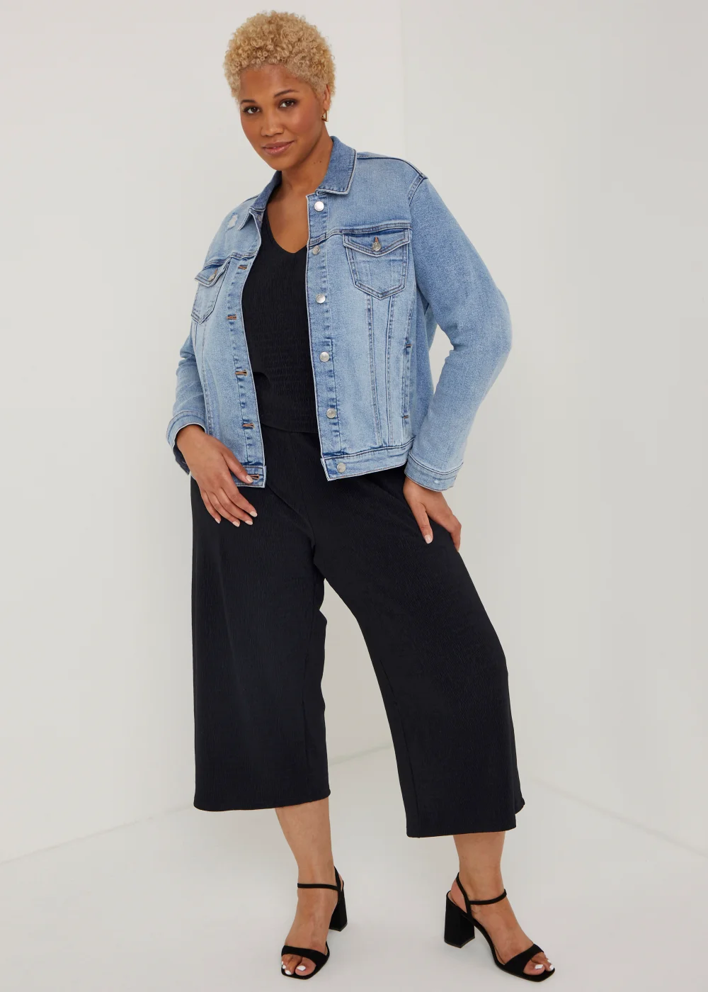 Papaya Curve Black Plisse Cropped Trousers - 18 Image 4
