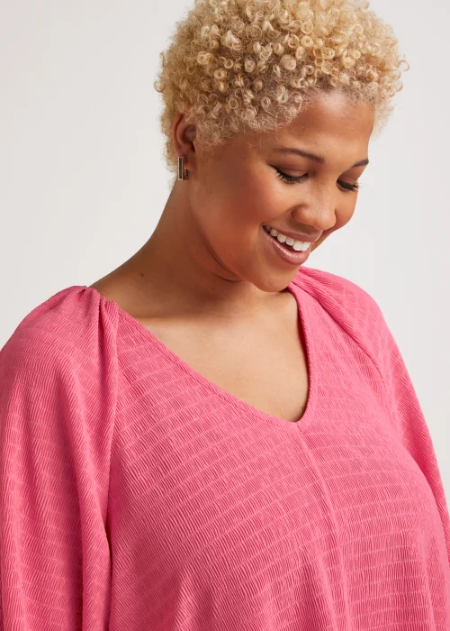 Papaya Curve Pink Plisse Top - Size 18 Image 3