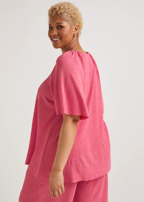 Papaya Curve Pink Plisse Top - Size 18 Image 2