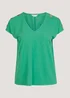 Papaya Curve Green Button T-Shirt - Size 18 Image 4