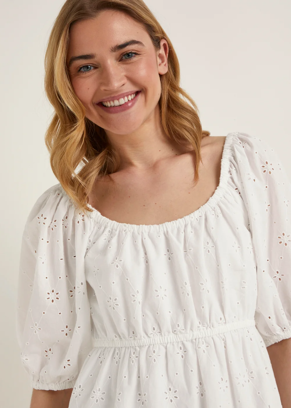 White Schiffley Mini Dress - 8 Image 3