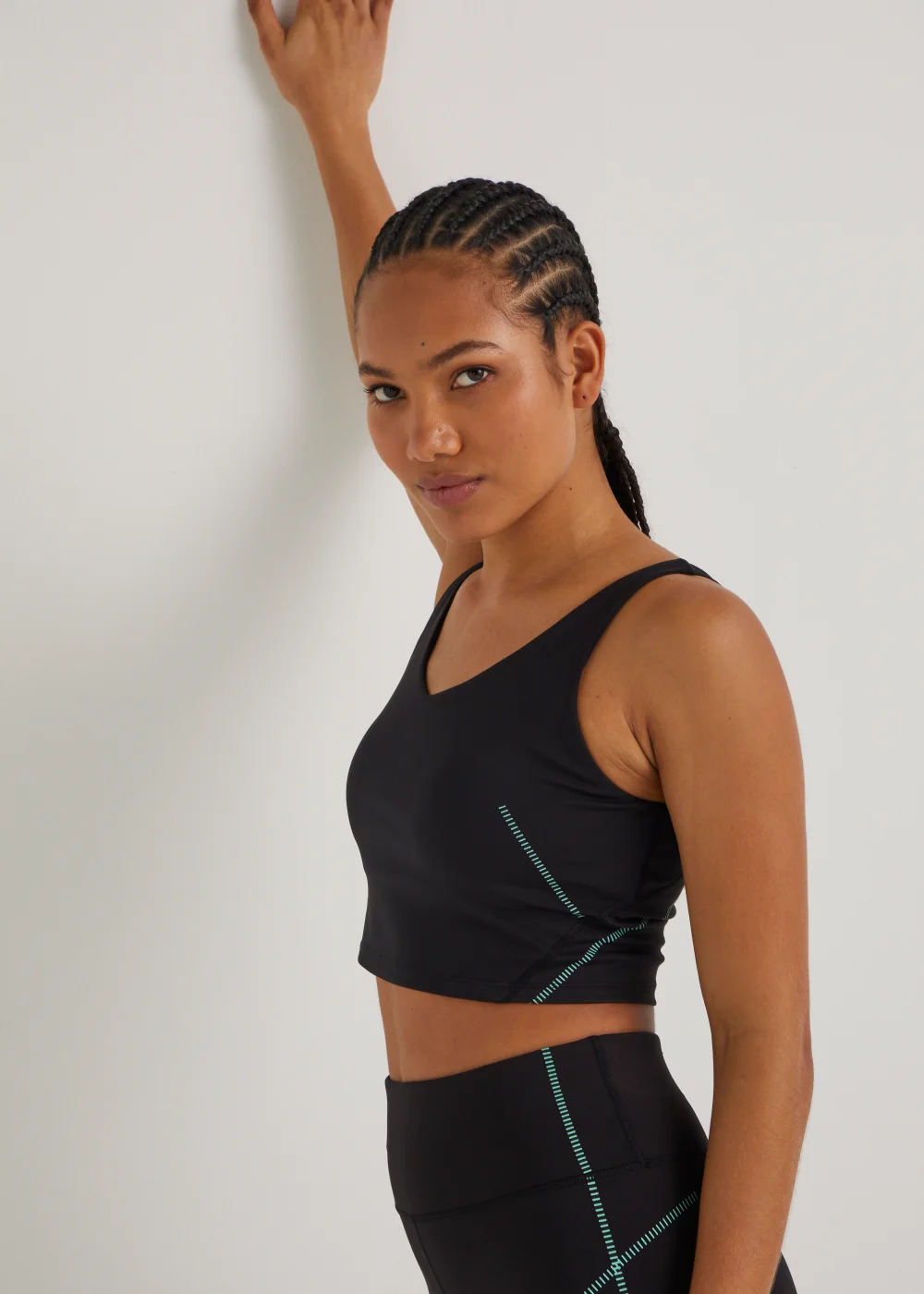 Souluxe Black Dash Longline Sports Crop Top - Small Image 3