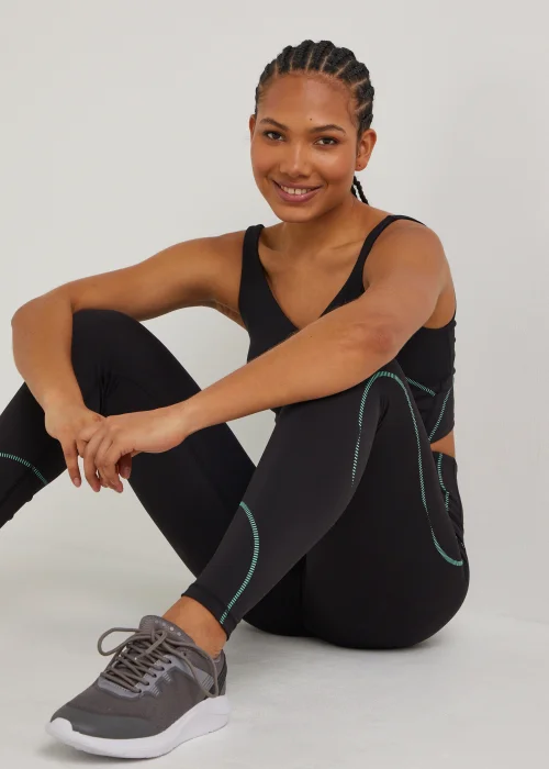 Souluxe Black Dash Longline Sports Crop Top - Small Image 4