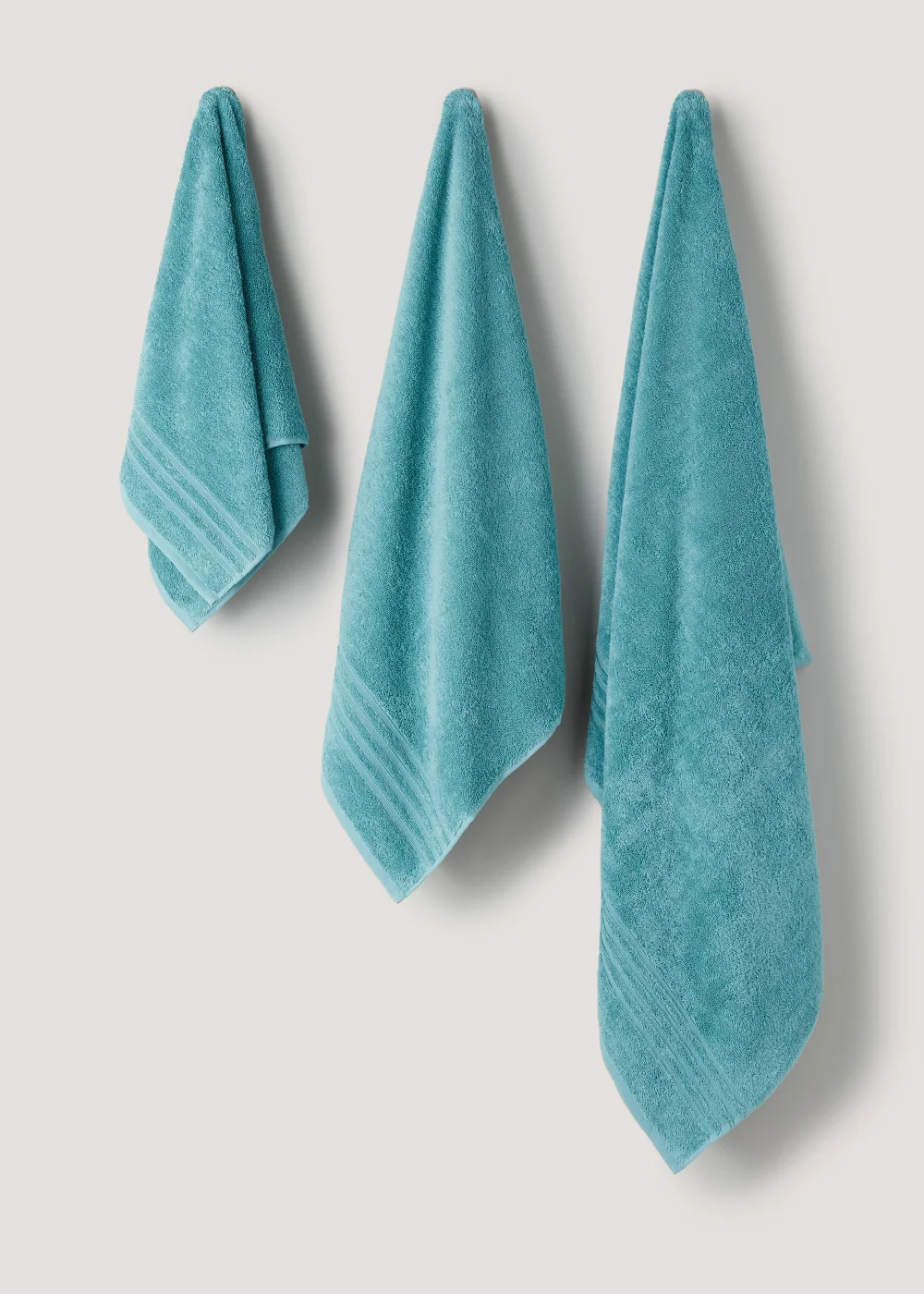 Blue 100% Egyptian Cotton Towels - Hand Towel Image 1