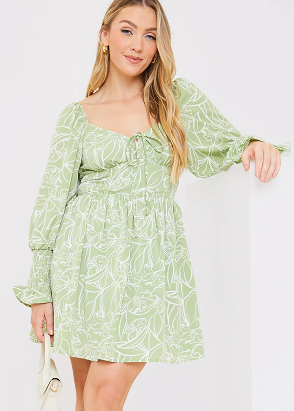In the Style Jac Jossa Green Floral Milkmaid Mini Dress - Size 8 | Matalan In the Style Jac Jossa Green Floral Milkmaid Mini Dress - Size 8 | Matalan