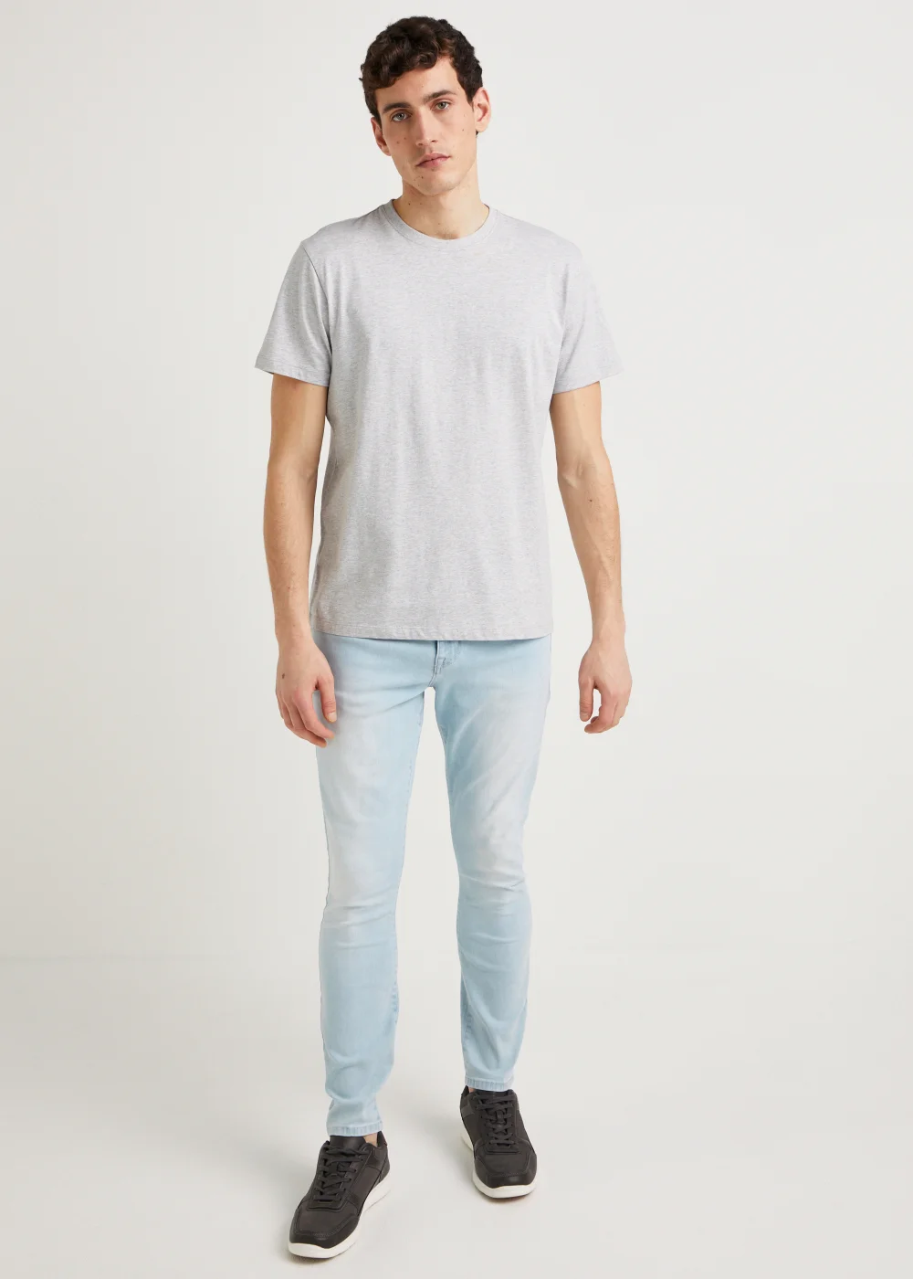 Light Wash Skinny Jeans - 30 R Image 1