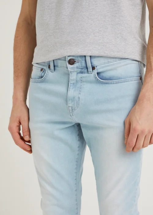 Light Wash Skinny Jeans - 30 R Image 3