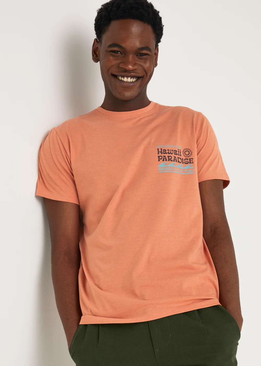 Coral Hawaii Print T-Shirt - Small Image 1