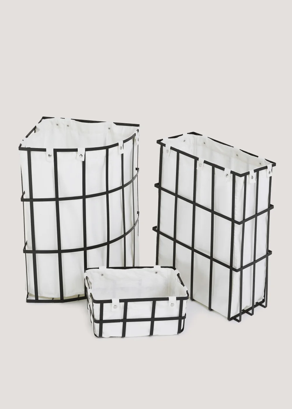 Black Wire Storage Basket (32cm x 22cm x 14cm) Image 2