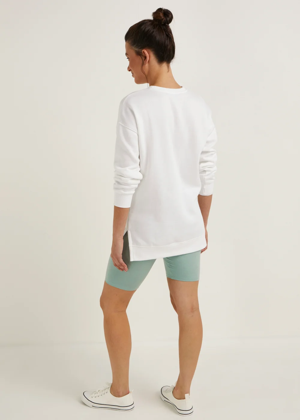 Green Cycling Shorts - 8 Image 2