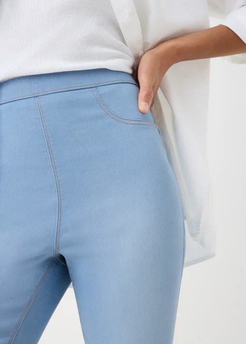 Rosie Light Wash Cropped Pull On Jeggings - 8 Image 3