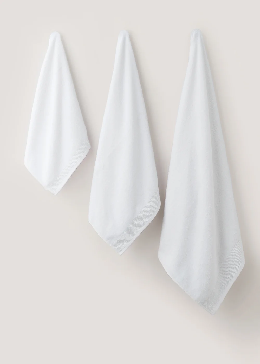 White Low Twist 100% Cotton Towels - Hand Towel Image 1