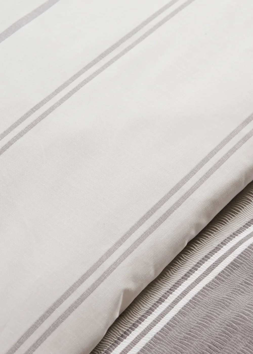 Grey Seersucker Stripe Reversible Duvet Cover - Single Image 2