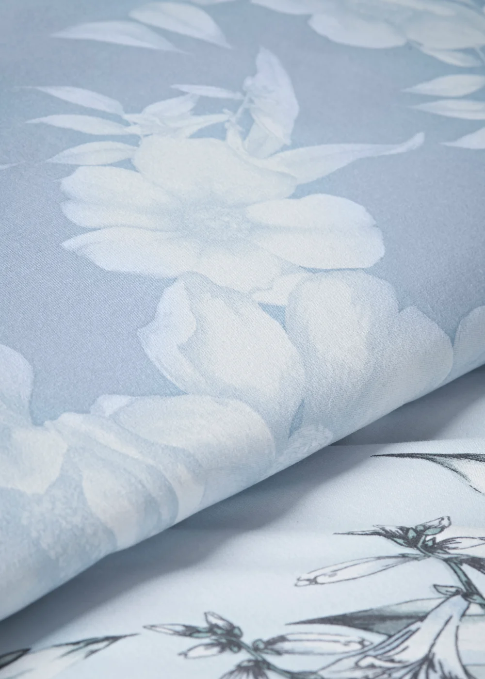 Blue Floral Duvet Cover - Single Image 3