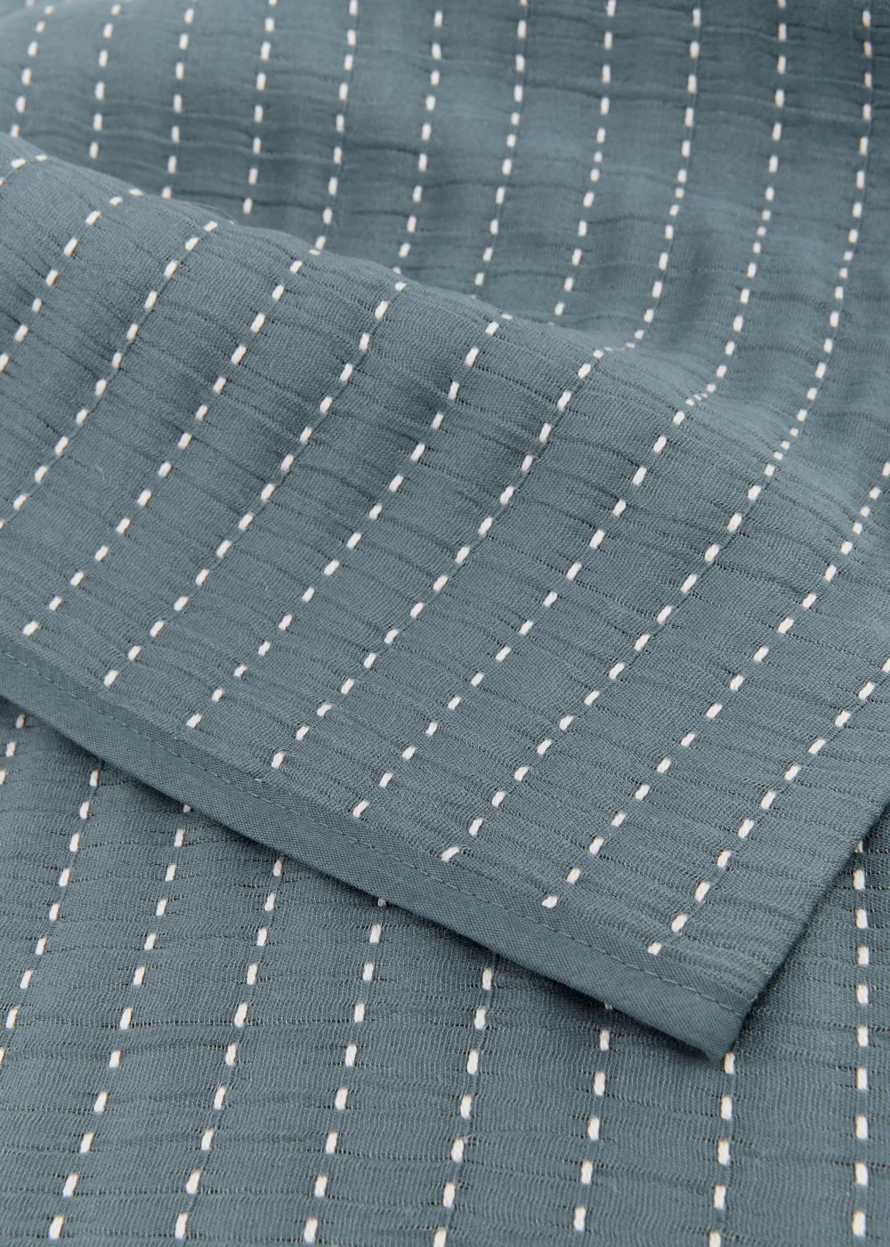 Blue Stab Stitch Bedspread (235cm x 235cm) Image 2