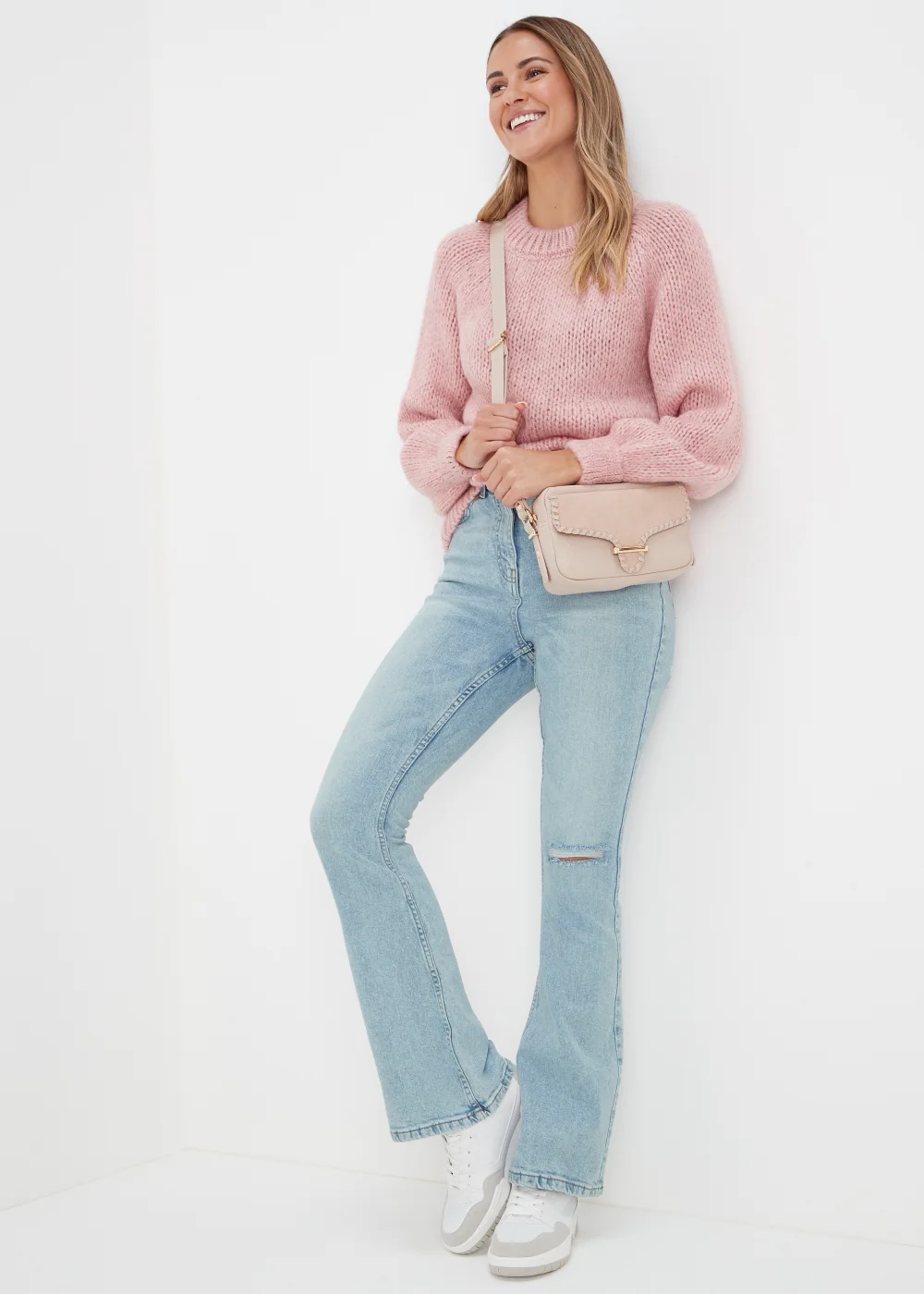 Papaya Petite Light Wash Bleached Skinny Flared Distressed Jeans - Size 6 Image 1
