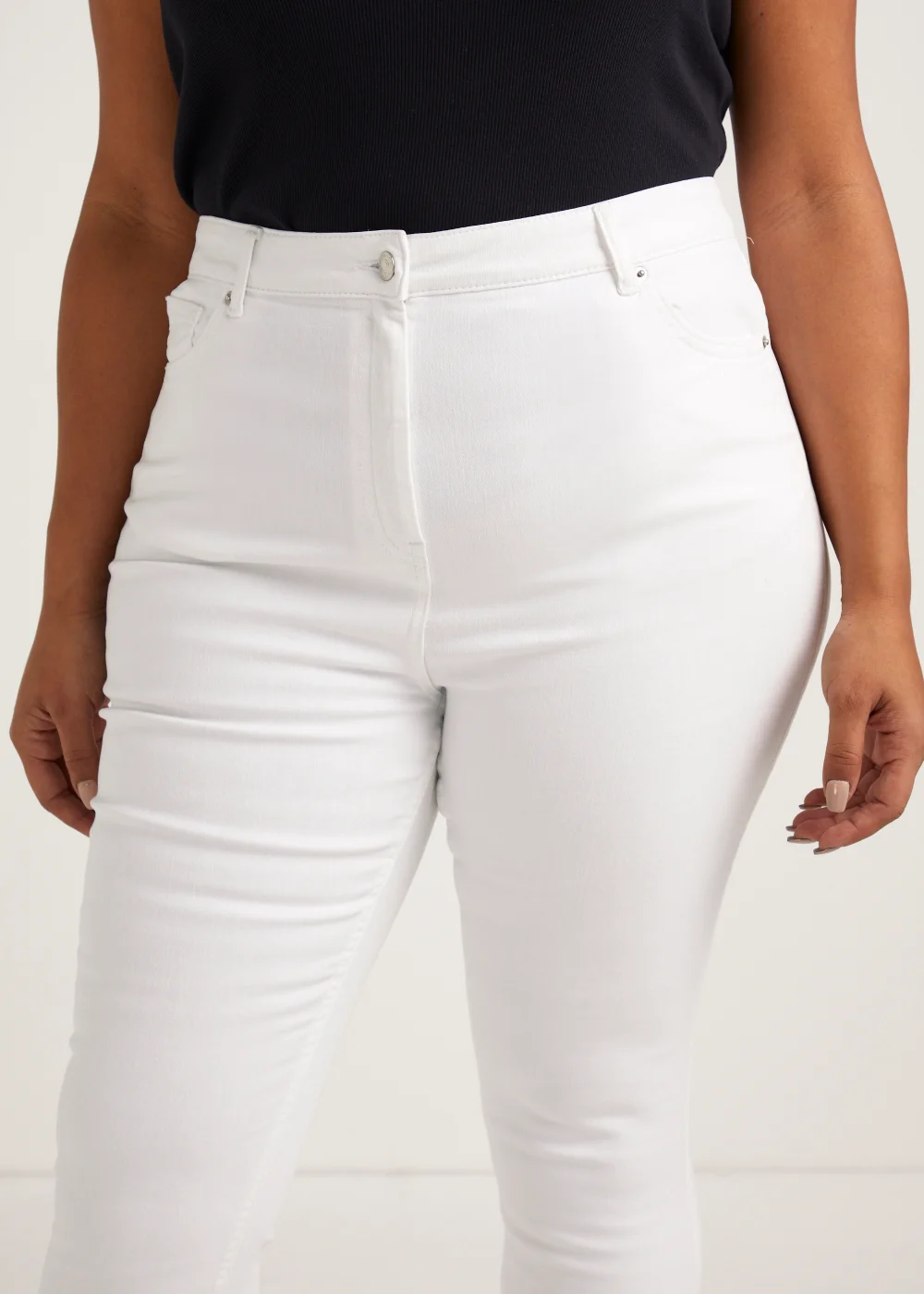Papaya Curve White Ankle Grazer Jeans - Size 18 Image 3