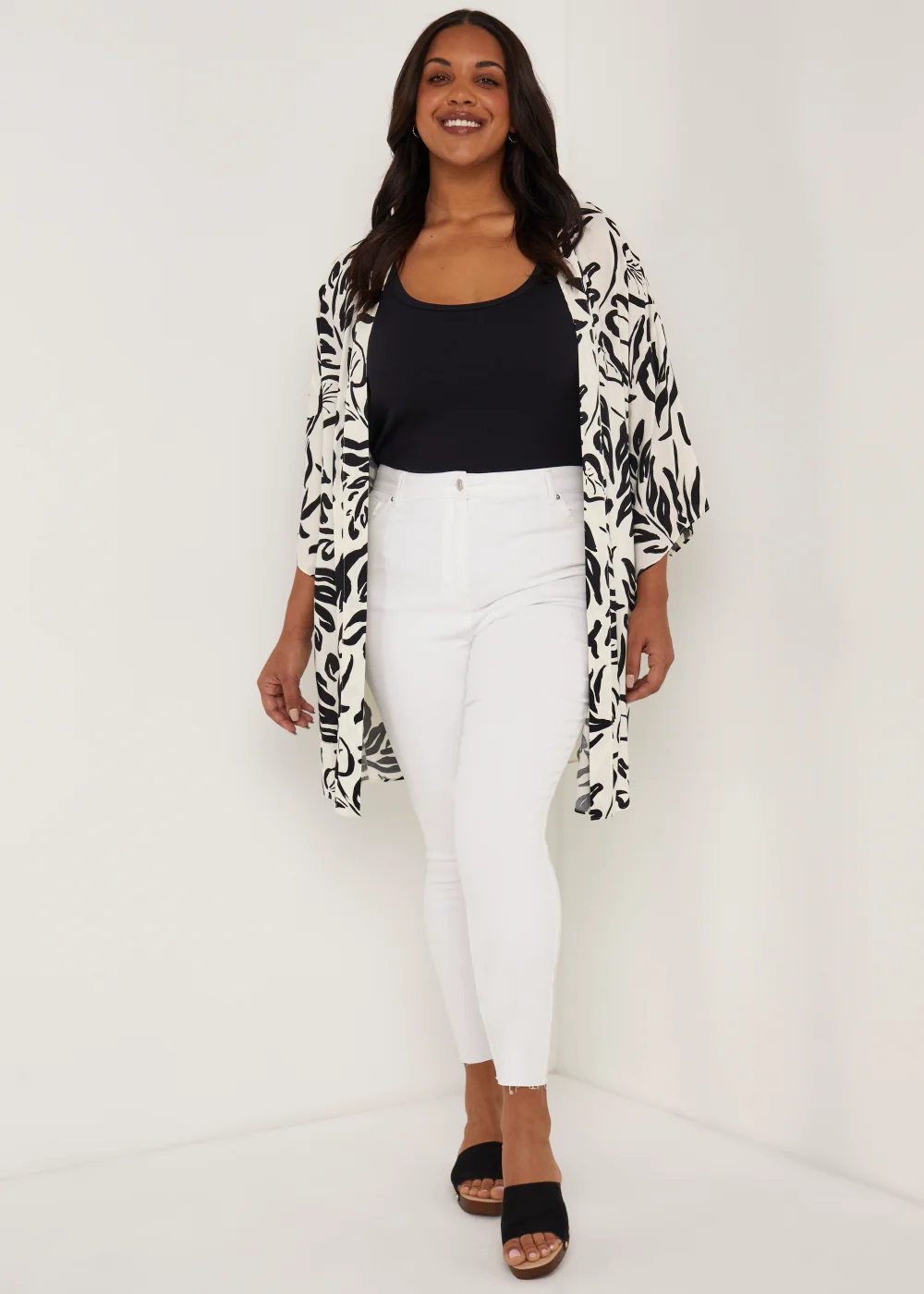 Papaya Curve White Ankle Grazer Jeans - Size 18 Image 4