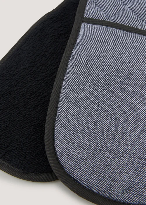 Black Pro Textiles Oven Gloves (91.5cm x 19cm) Image 2