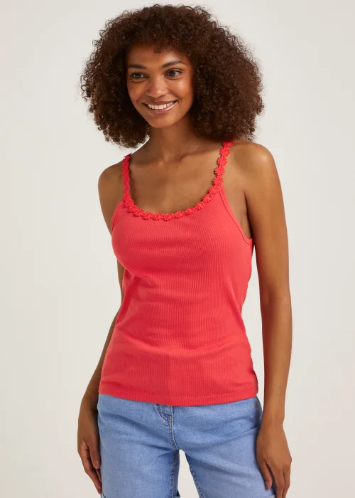 Red Daisy Trim Cami Top - Size 8 Image 1