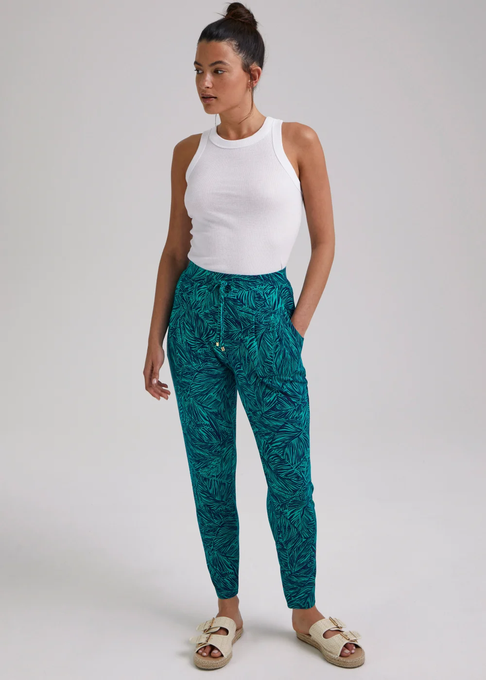 Green Palm Print Harem Leggings - 8 Image 1