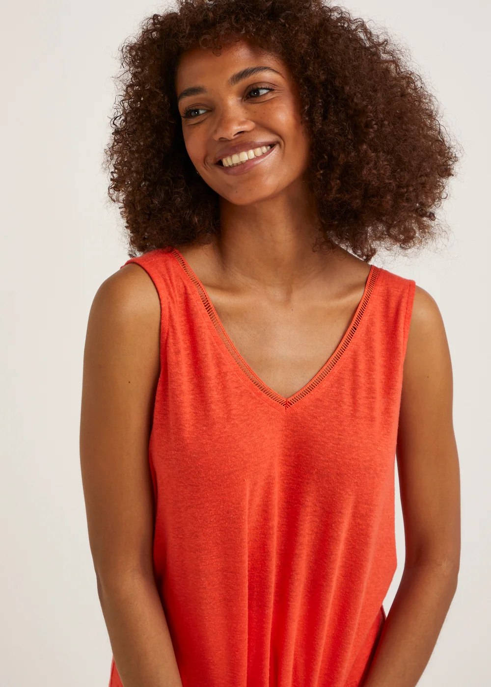 Red Linen Blend Ladder Trim Vest Top - 8 Image 3