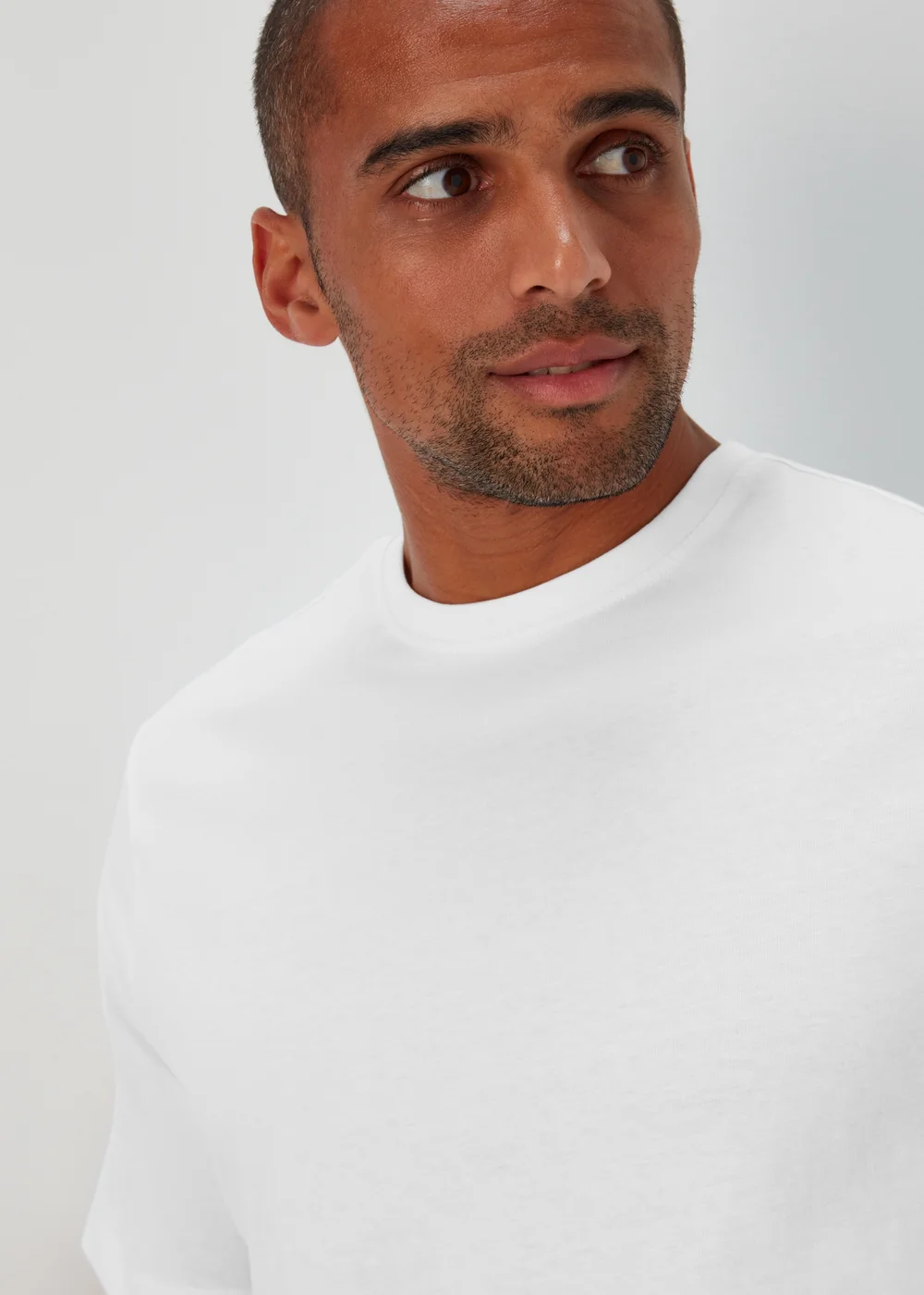 3 Pack Essential White T-Shirts - S Image 5